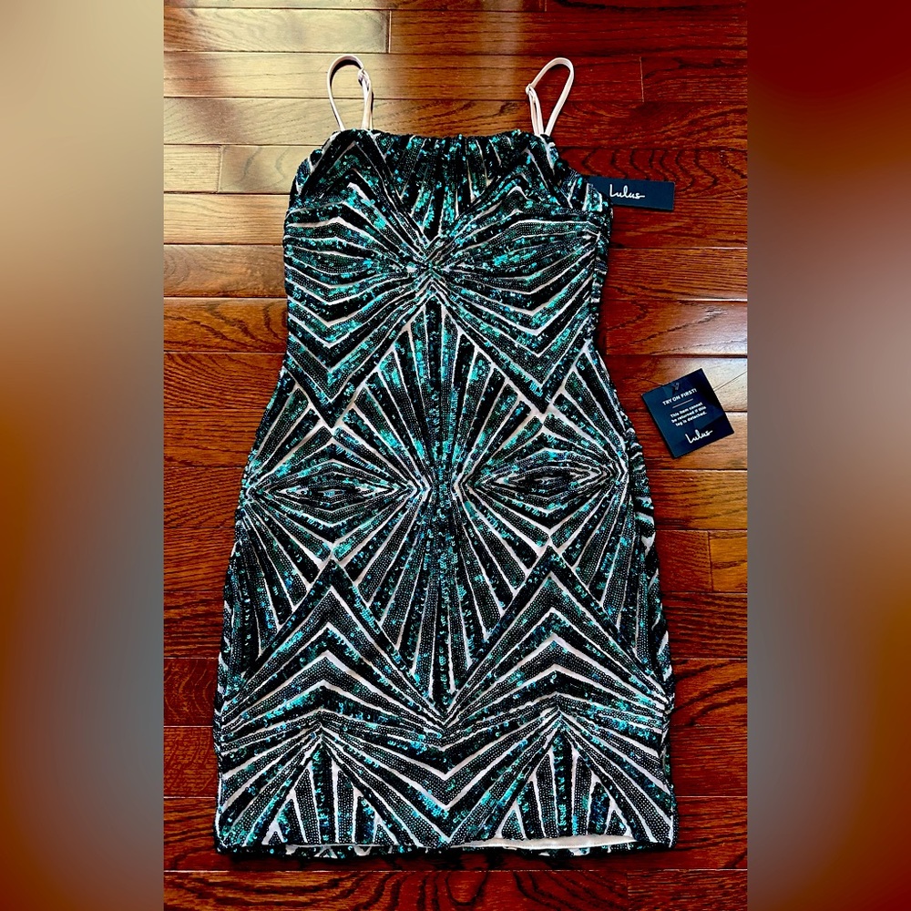 Lulu’s Bodycon Sequined Mini Dress-NWT, Size Small